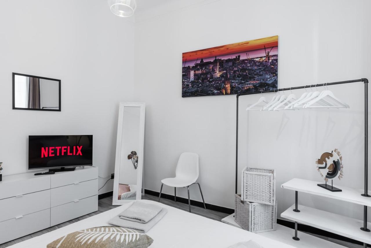 Acquario 5' Free Wifi & Netflix "Prione" By Tilo Apartment'S Génova Exterior foto