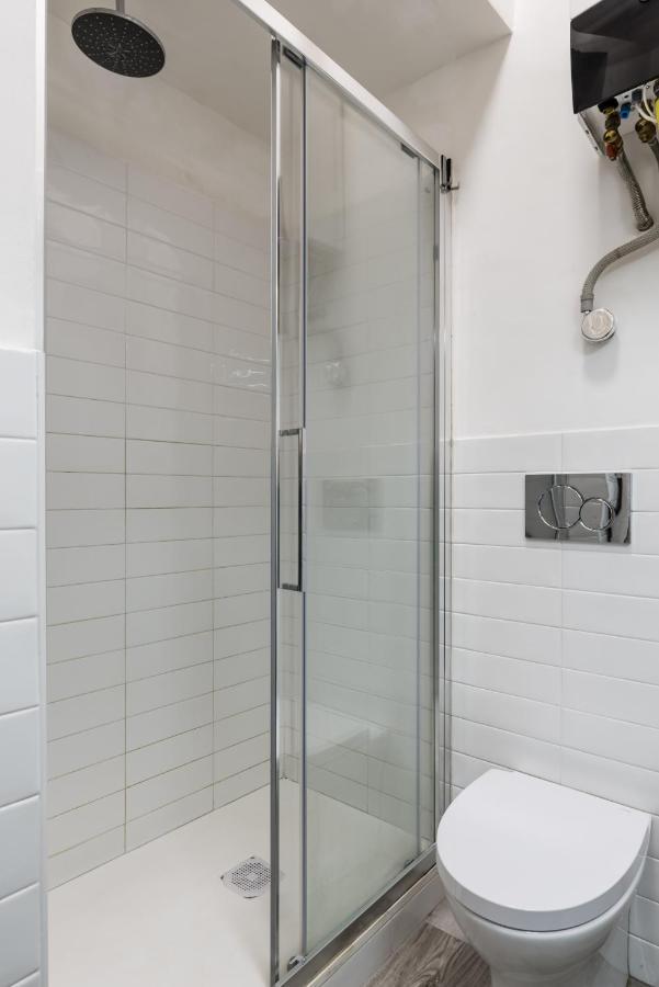 Acquario 5' Free Wifi & Netflix "Prione" By Tilo Apartment'S Génova Exterior foto