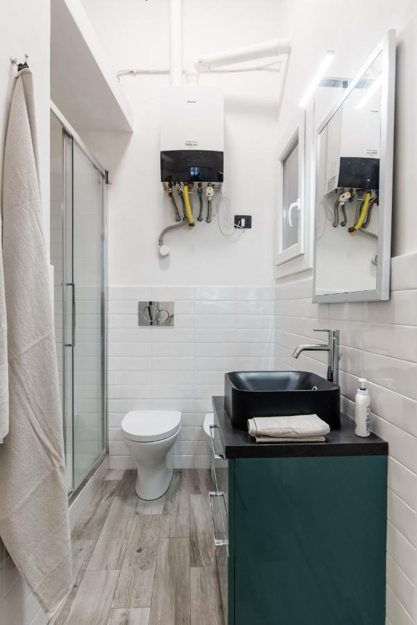 Acquario 5' Free Wifi & Netflix "Prione" By Tilo Apartment'S Génova Exterior foto